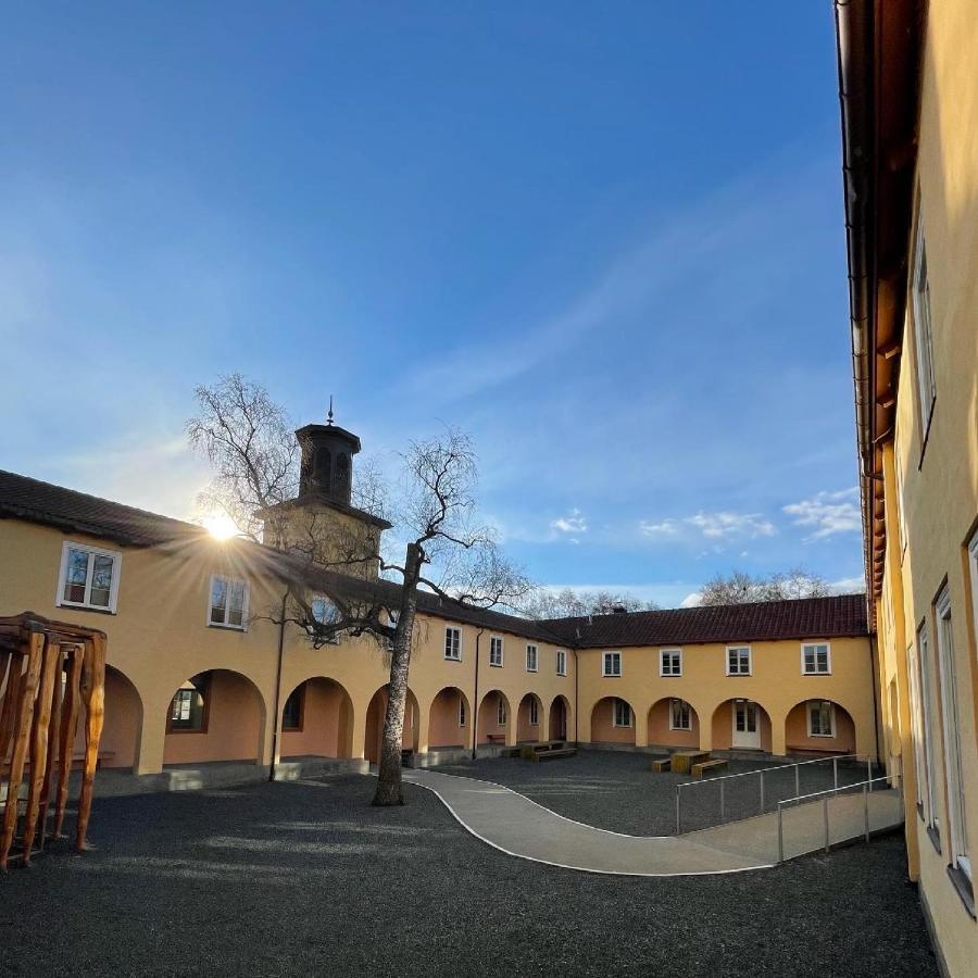 Falstadsenteret - Museum, Minnested Og Senter For Menneskerettigheter Levanger Exteriör bild