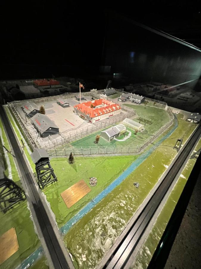 Falstadsenteret - Museum, Minnested Og Senter For Menneskerettigheter Levanger Exteriör bild